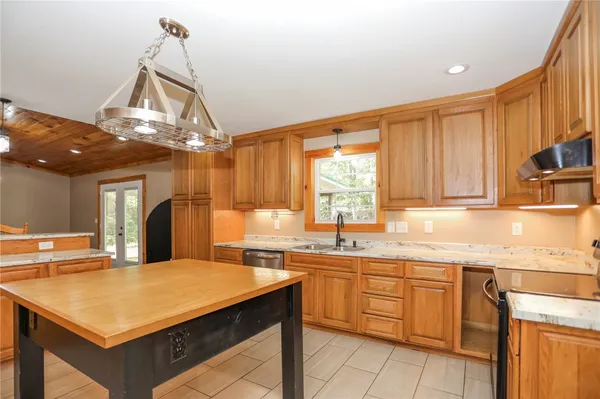 $300,000 | 112 Aiken Street, Central, SC 29630