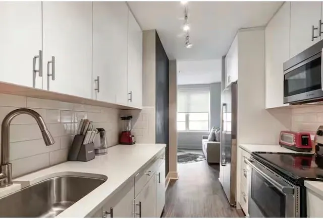 $249,900 | 1111 Tulane Avenue, Unit 304, New Orleans, LA 70112