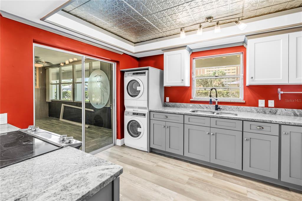 4455 Duhme Road, Unit 109 St. Petersburg, FL 33708 - Photo 15 of 48