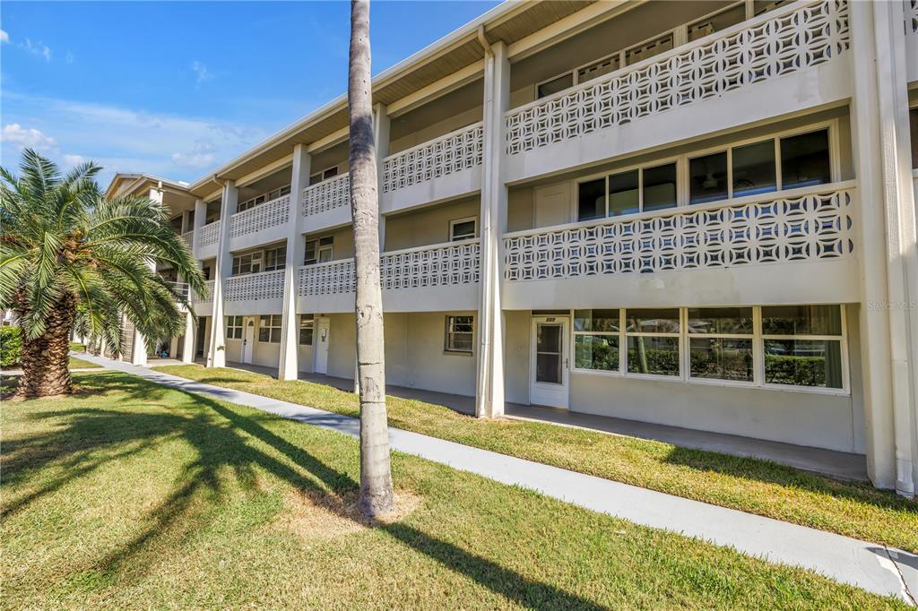 4455 Duhme Road, Unit 109 St. Petersburg, FL 33708 - Photo 2 of 48