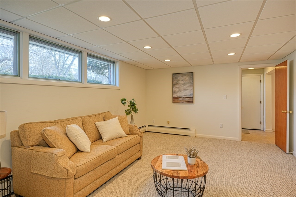 20 Spring Valley Road Burlington, MA 01803 - Photo 29 of 42 Gallery Image 29