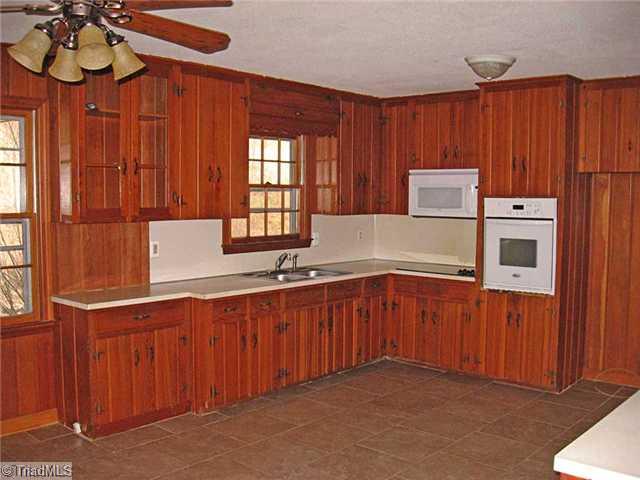 1183 County Home Road Walnut Cove, NC 27052 - Photo 5 of 11 Kitchen.