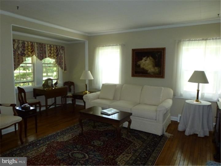 11 Miller Road Phoenixville, PA 19460 - Photo 4 of 14 Gallery Image 4