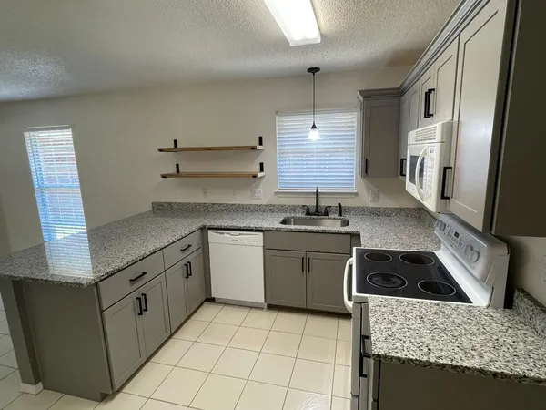 $2,000 | 1610 Chadwick Lane, Niceville, FL 32578