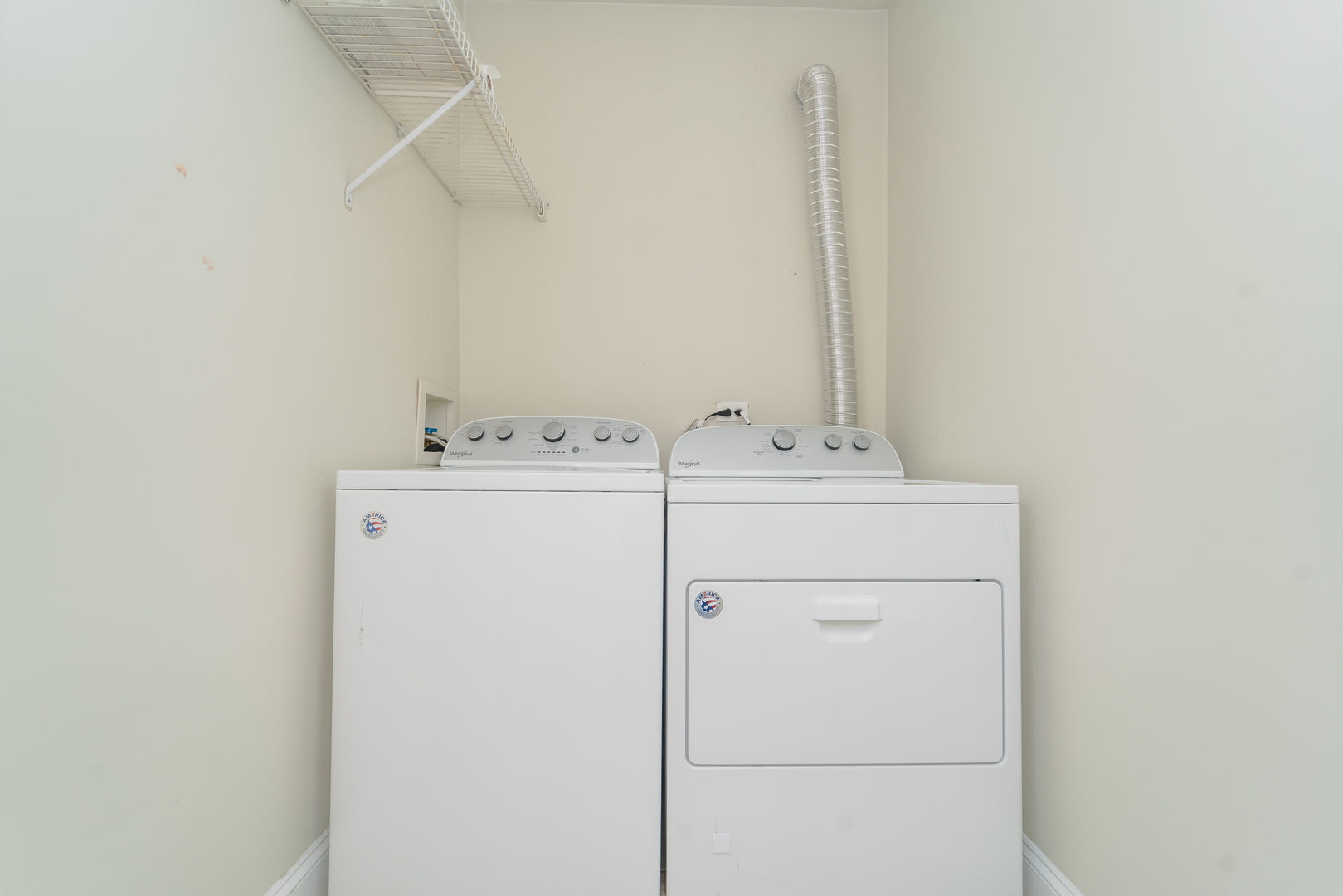 7509 West Irving Park Road, Unit 1 Chicago, IL 60634 - Photo 22 of 28 a utility room with dryer and washer