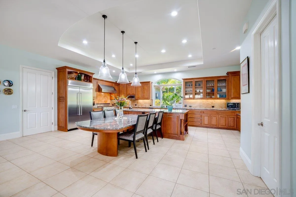 2860 Via Rancheros Way Fallbrook, CA 92028 - Photo 15 of 74 Gallery Image 15