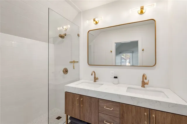 $4,200 | 14 Robinson Street, Narragansett, RI 02882