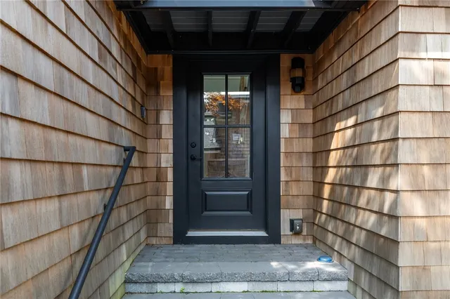 $4,200 | 14 Robinson Street, Narragansett, RI 02882