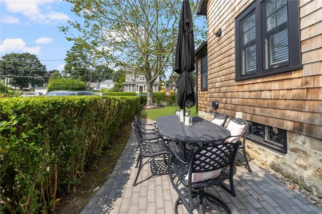 $4,200 | 14 Robinson Street, Narragansett, RI 02882