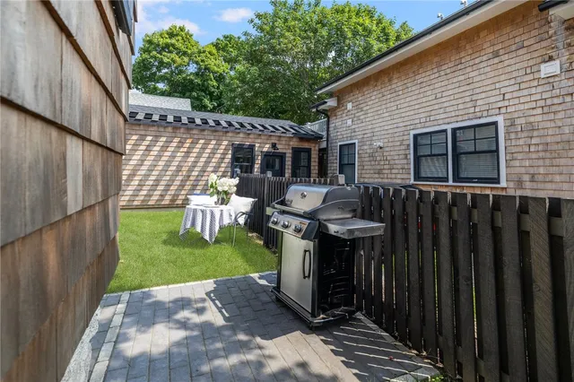 $4,200 | 14 Robinson Street, Narragansett, RI 02882