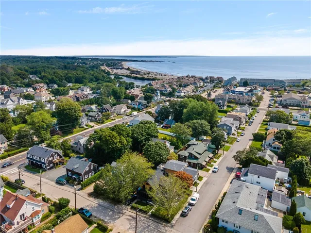 $4,200 | 14 Robinson Street, Narragansett, RI 02882