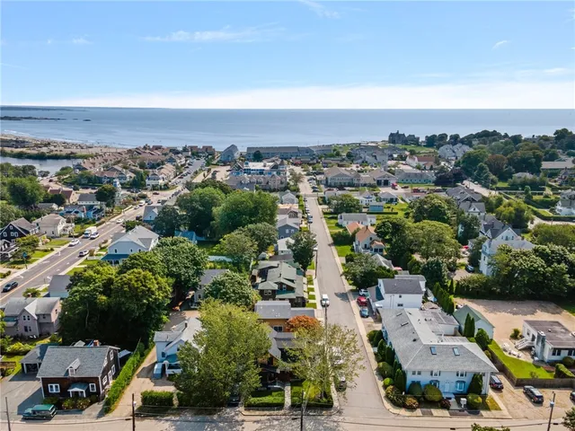 $4,200 | 14 Robinson Street, Narragansett, RI 02882