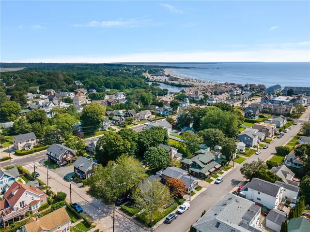 $4,200 | 14 Robinson Street, Narragansett, RI 02882