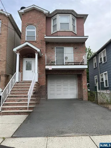 $899,000 | 952 Flora Street, Elizabeth, NJ 07201