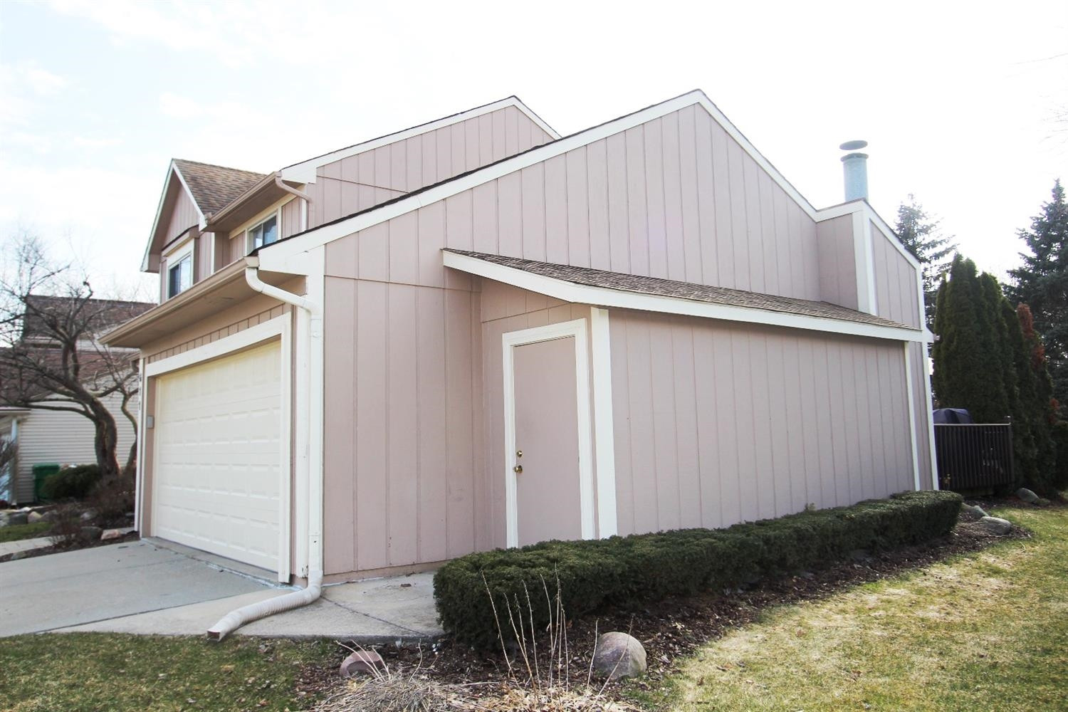 611 Glenwyth Road Brighton, MI 48116 - Photo 4 of 10 Photo 4