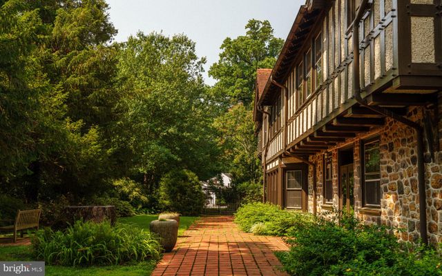 $4,199,000 | 408 Barbara Lane, Bryn Mawr, PA 19010