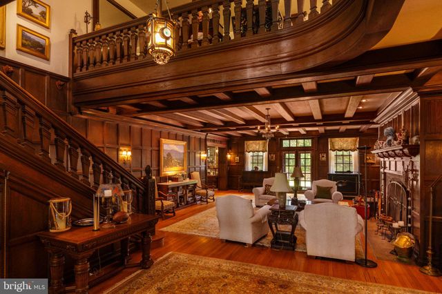 $4,199,000 | 408 Barbara Lane, Bryn Mawr, PA 19010