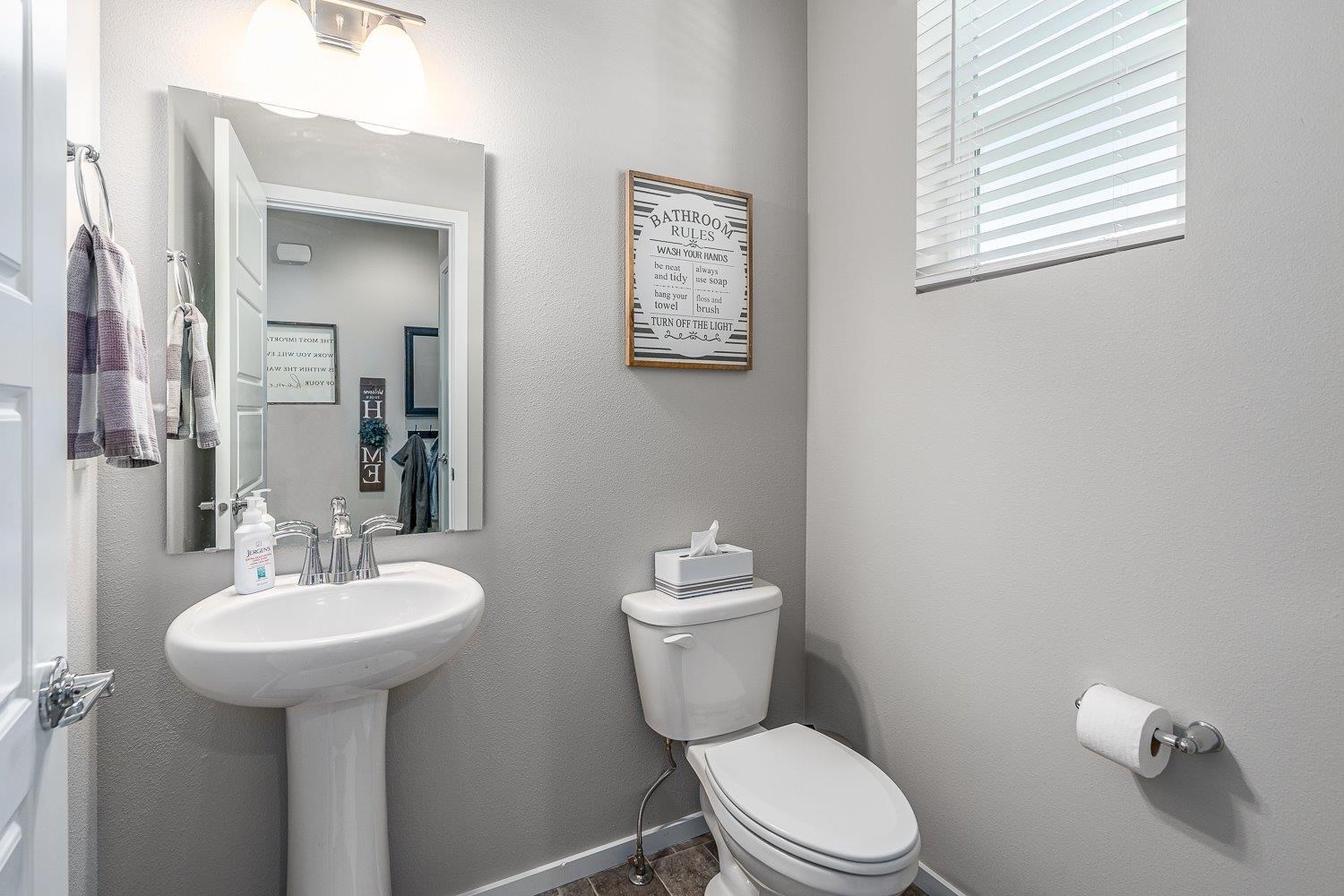 1002 North Viewmont Road Spokane Valley, WA 99016 - Photo 8 of 19 Gallery Image 8