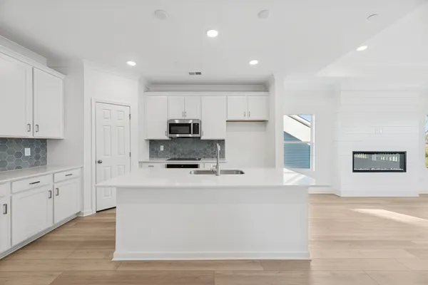 $439,990 | 3159 Rolling Brook Drive, Columbia, TN 38401