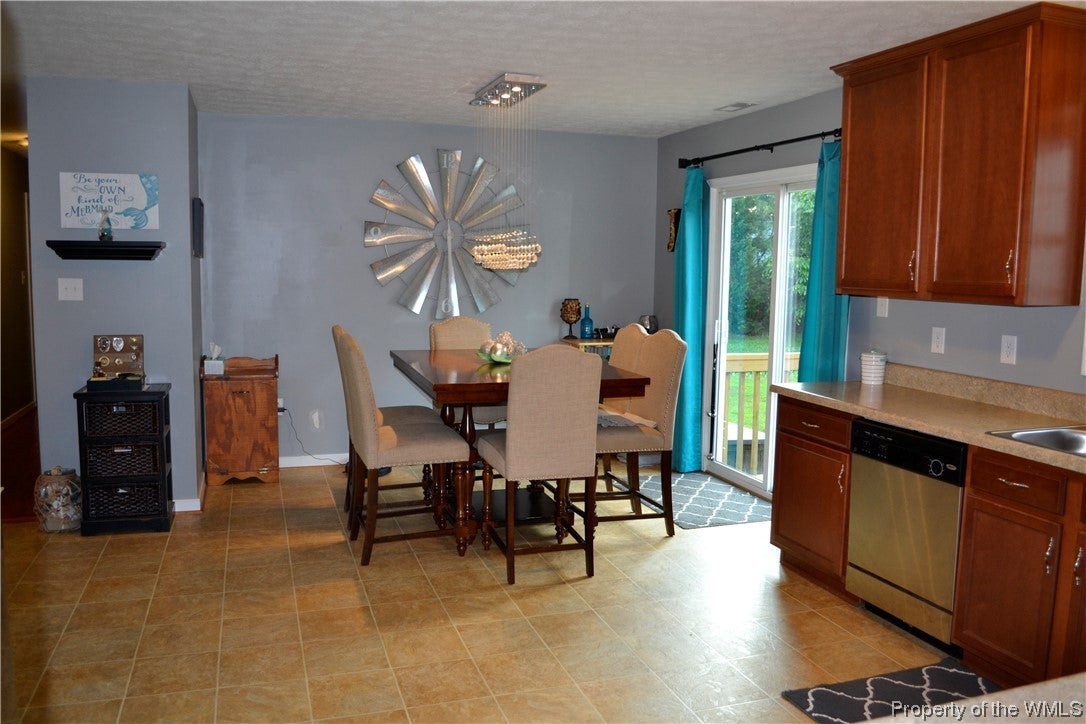11700 Oakrise Road New Kent, VA 23124 - Photo 15 of 30 Gallery Image 15