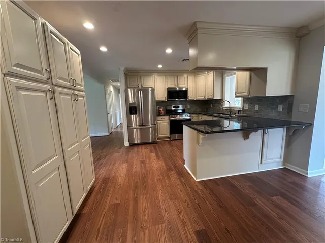 $3,650 | 5100 Murray Road, Winston-Salem, NC 27106