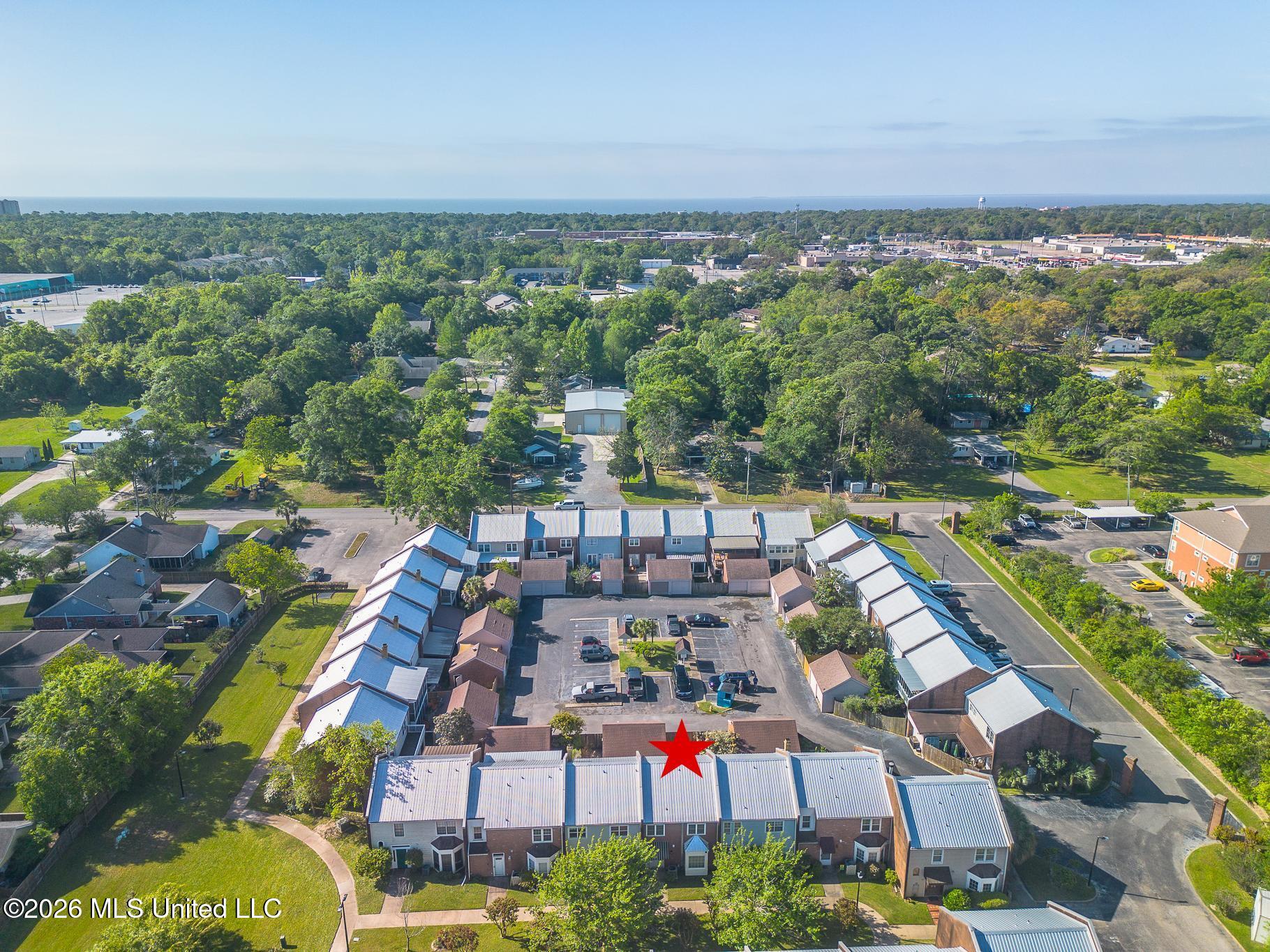 928 Courthouse Road, Unit 30 Gulfport, MS 39507 - Photo 2 of 26 4926-25