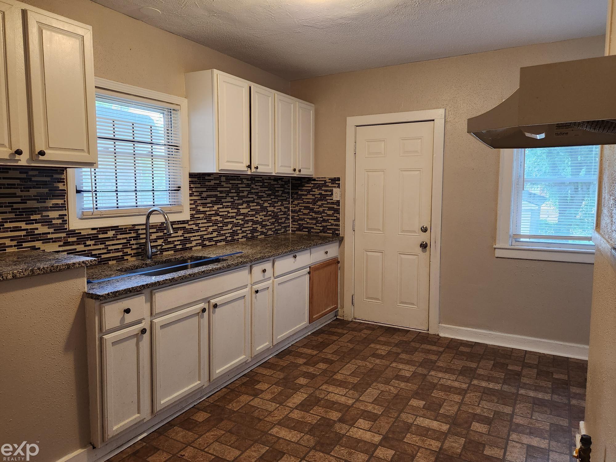 14512 Ashton Road Detroit, MI 48223 - Photo 5 of 21 50115579-4.JPG