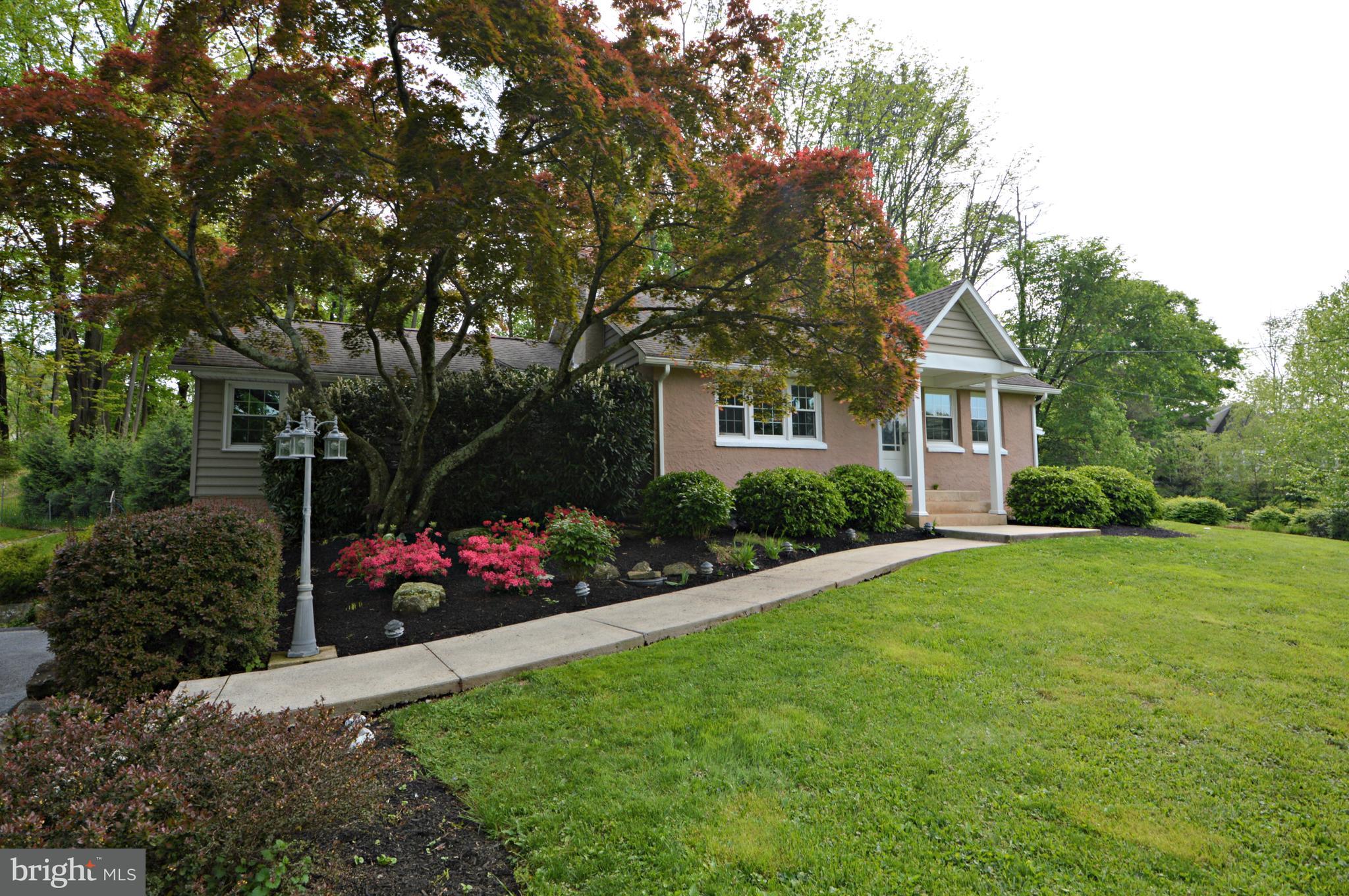 63 Hemlock Road Reading, PA 19607 - Photo 2 of 27 Front