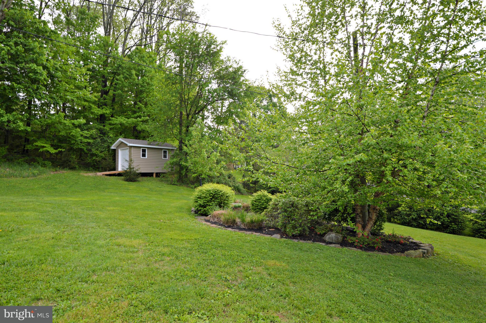 63 Hemlock Road Reading, PA 19607 - Photo 25 of 27 Backyard
