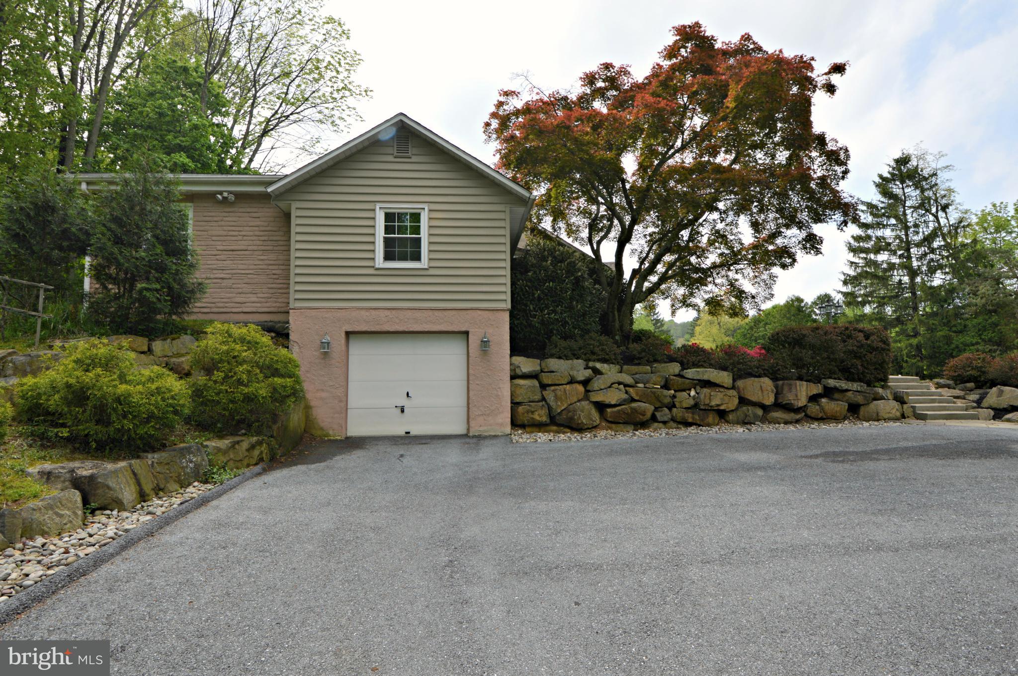 63 Hemlock Road Reading, PA 19607 - Photo 27 of 27 Parking