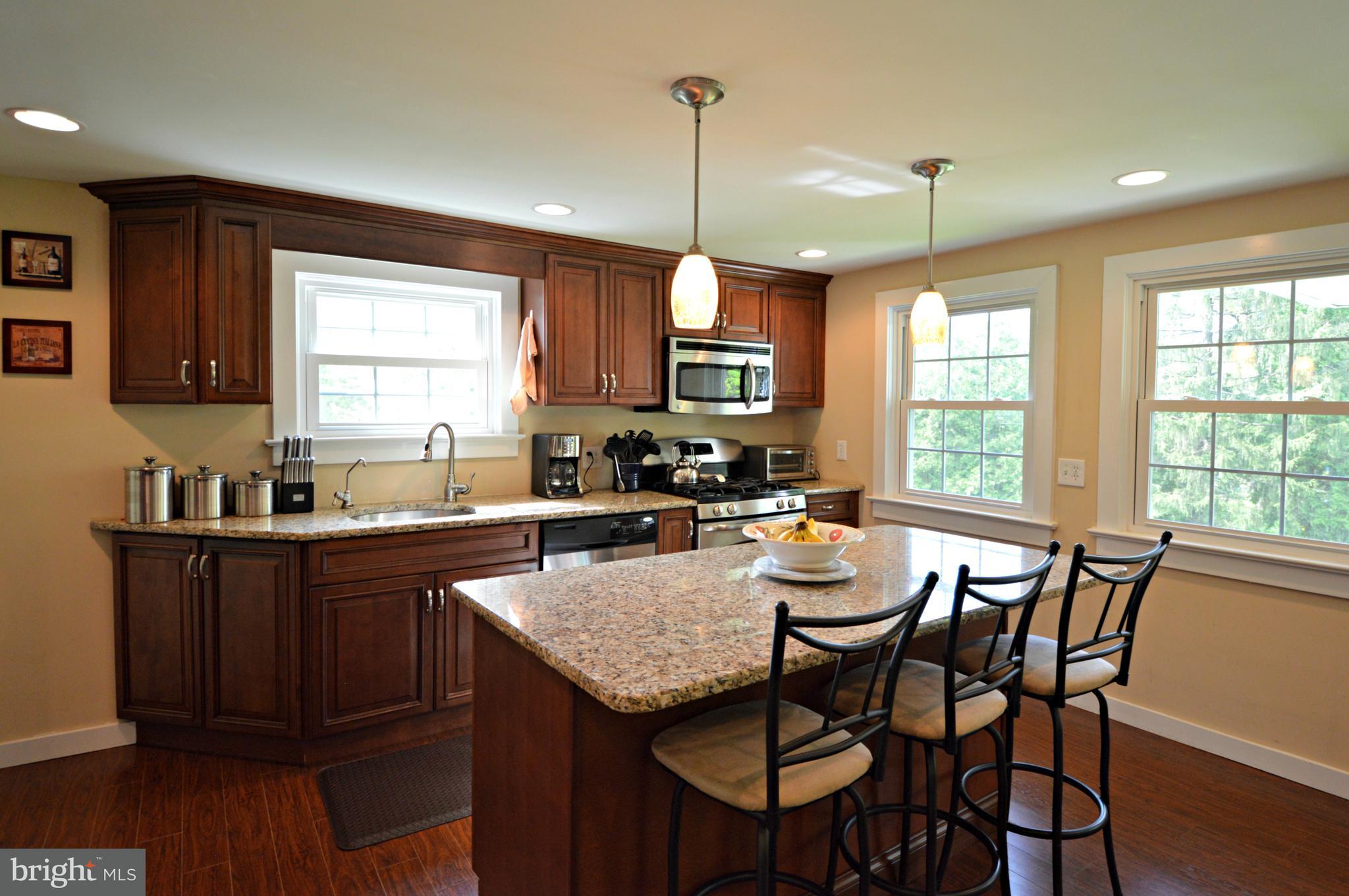 63 Hemlock Road Reading, PA 19607 - Photo 4 of 27 Kitchen