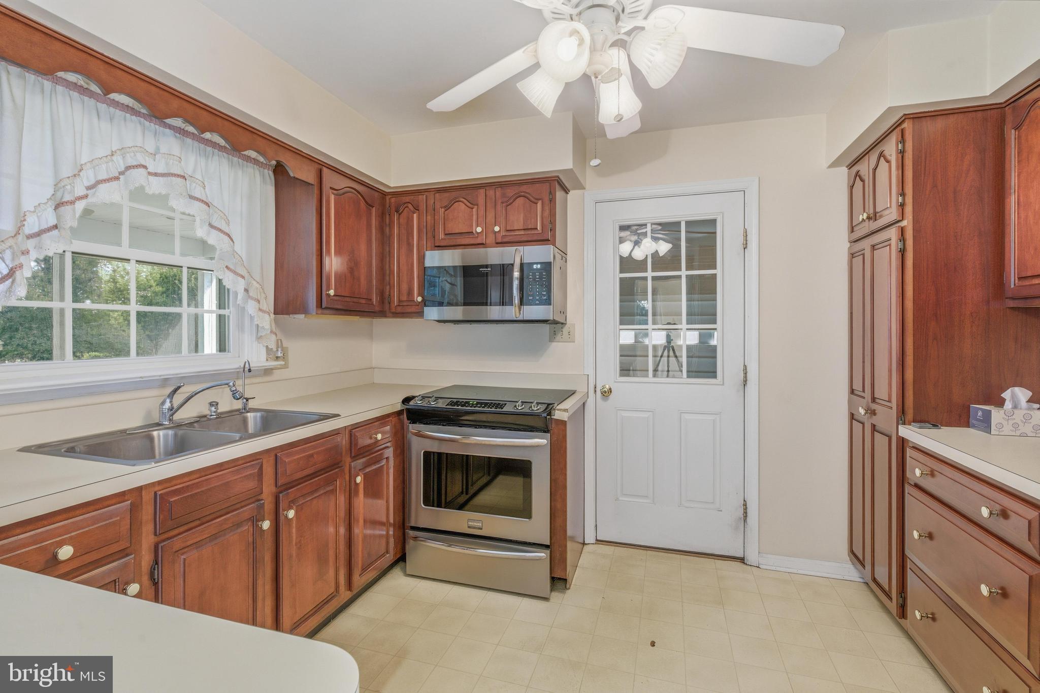 305 Larchwood Road West Chester, PA 19382 - Photo 11 of 32 Gallery Image 11