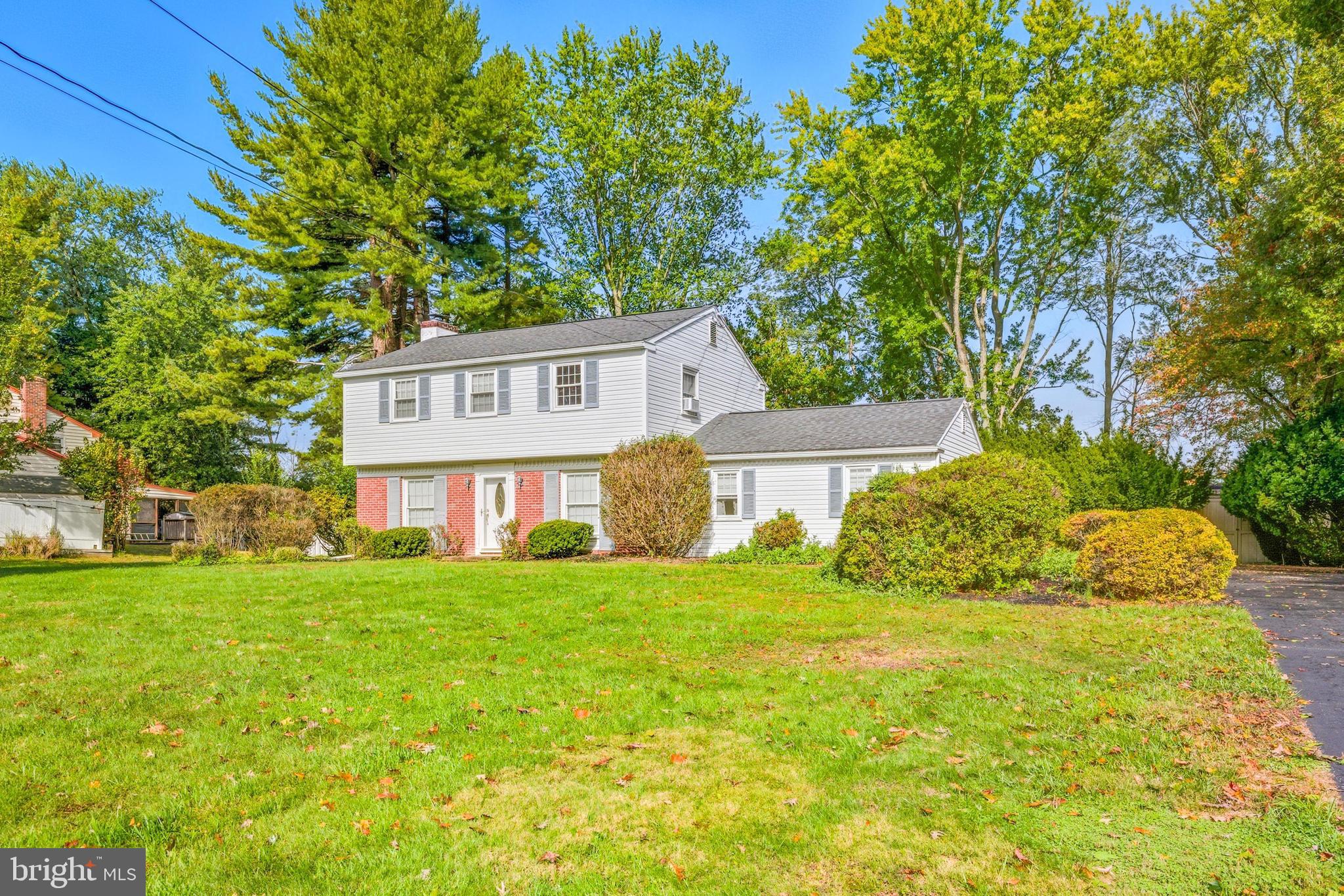305 Larchwood Road West Chester, PA 19382 - Photo 2 of 32 Gallery Image 2