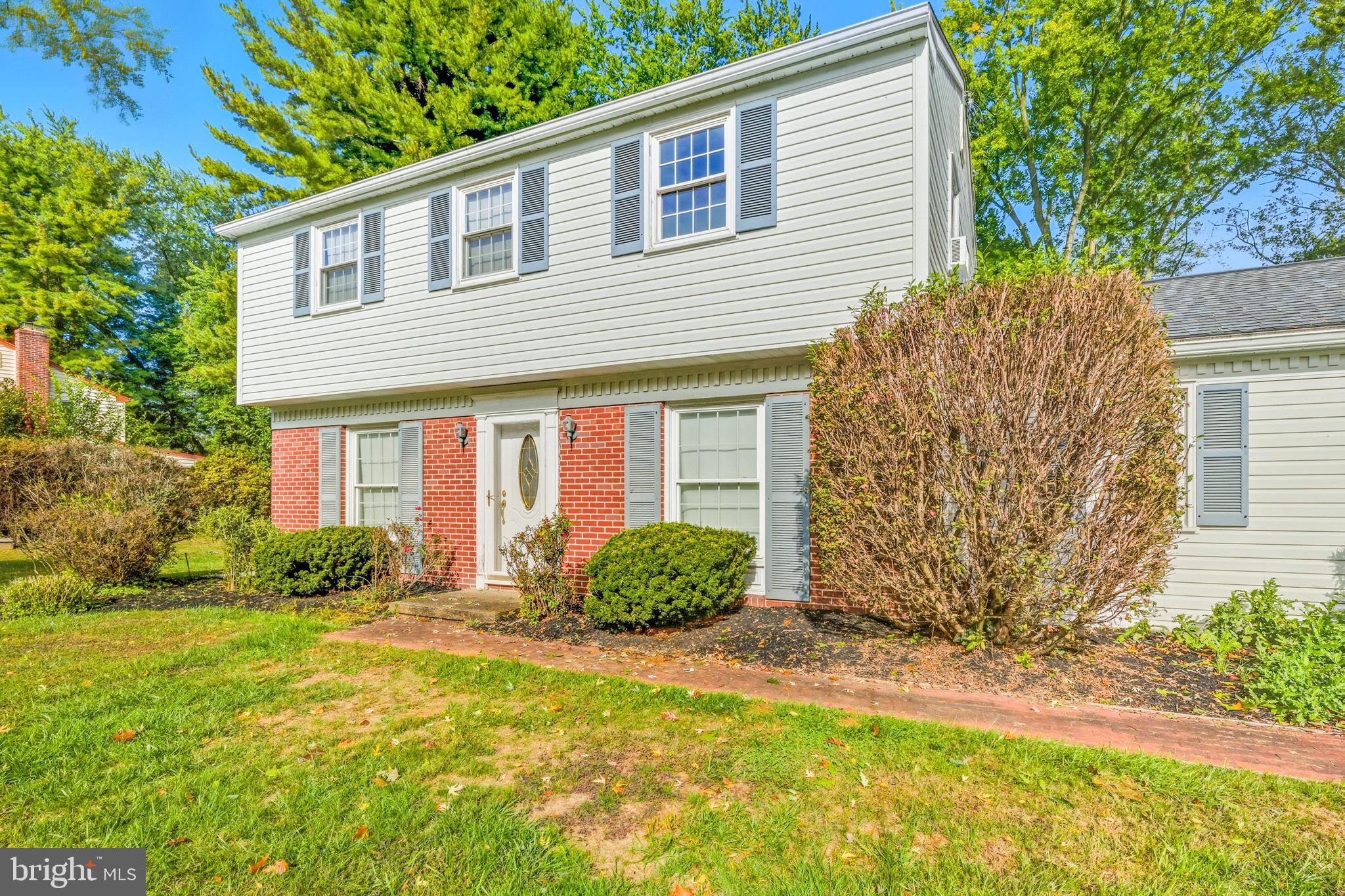 305 Larchwood Road West Chester, PA 19382 - Photo 3 of 32 Gallery Image 3