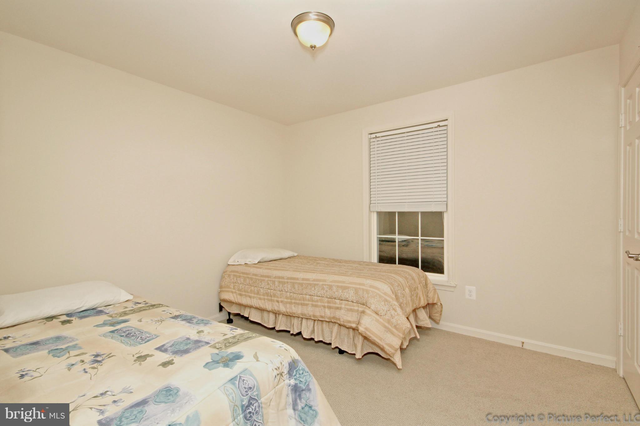 2575 Mullinix Mill Road Mount Airy, MD 21771 - Photo 20 of 30 Bedroom