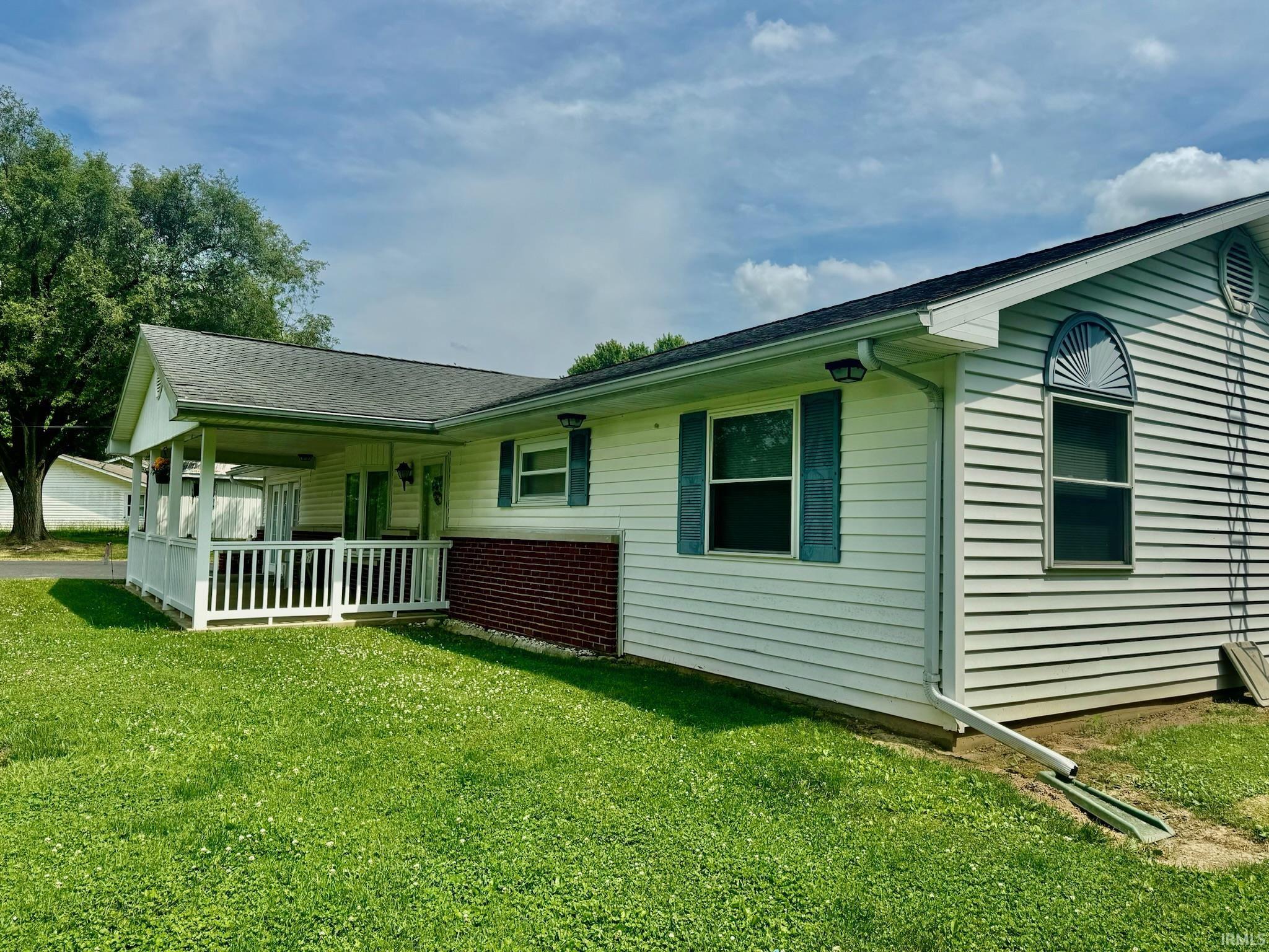 782 Woodville Road Mitchell, IN 47446 - Photo 3 of 29 Gallery Image 3