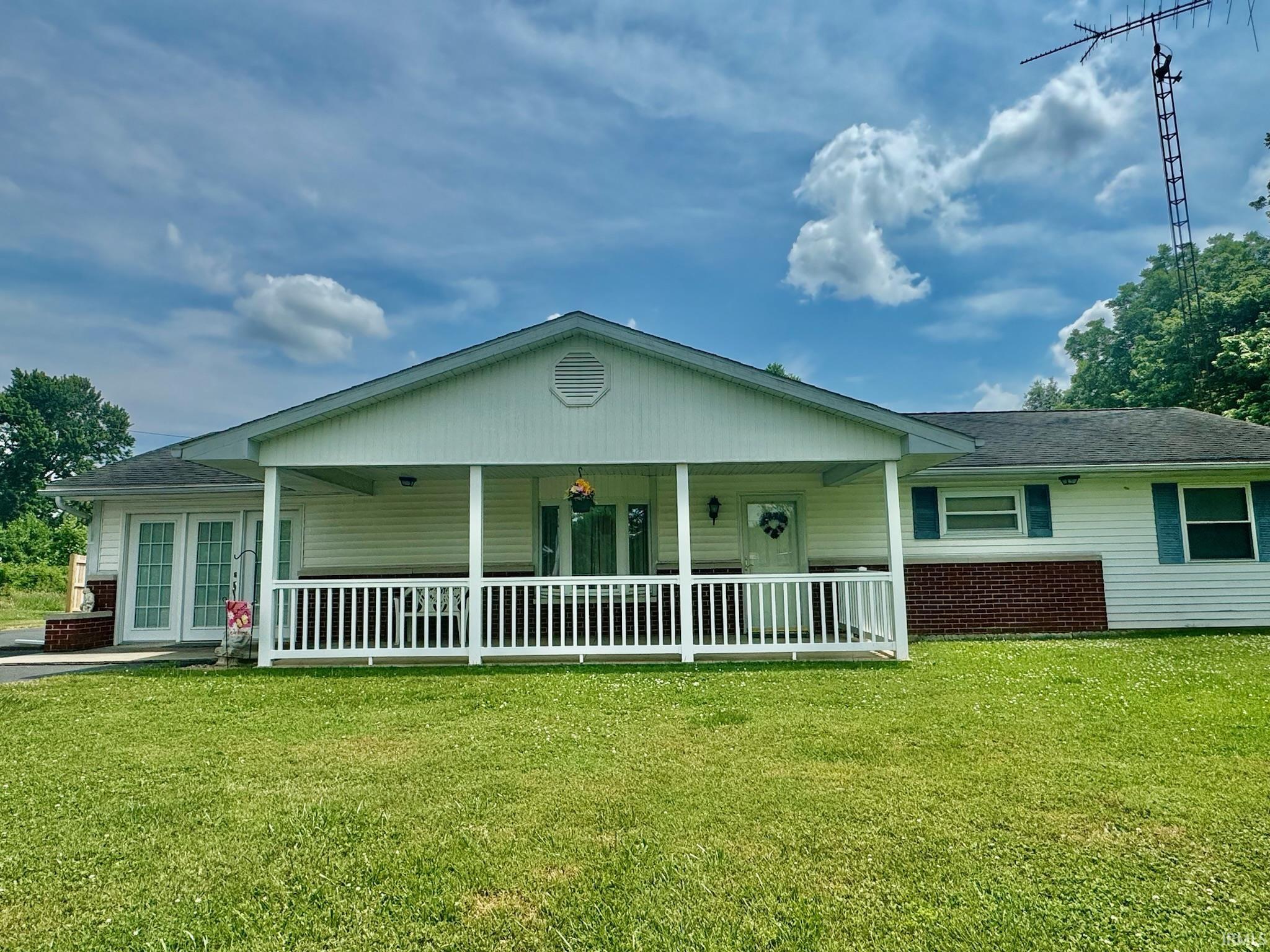 782 Woodville Road Mitchell, IN 47446 - Photo 4 of 29 Gallery Image 4