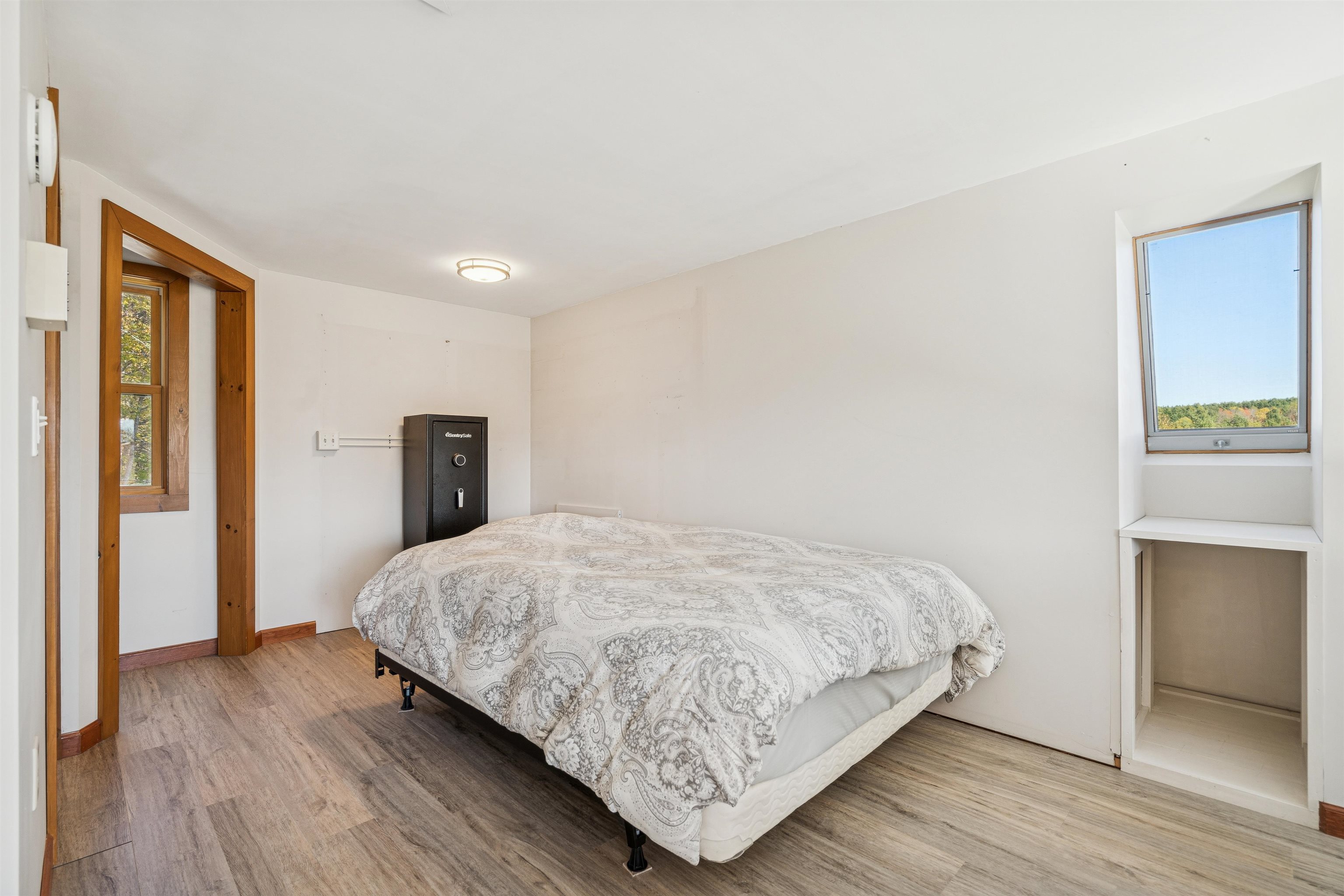 691 Cemetery Street Brookfield, VT 05036 - Photo 13 of 32