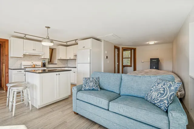 $499,000 | 691 Cemetery Street, Brookfield, VT 05036