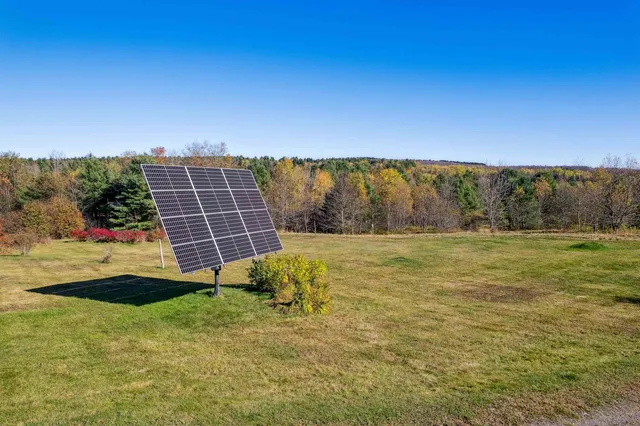 $499,000 | 691 Cemetery Street, Brookfield, VT 05036