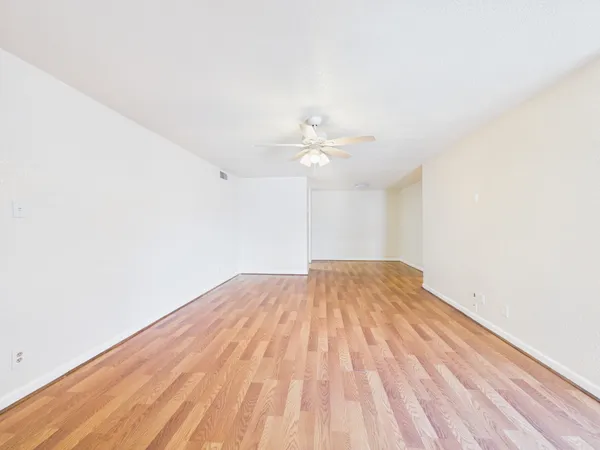 $1,450 | 9700 Leawood Boulevard, Unit 322, Houston, TX 77099