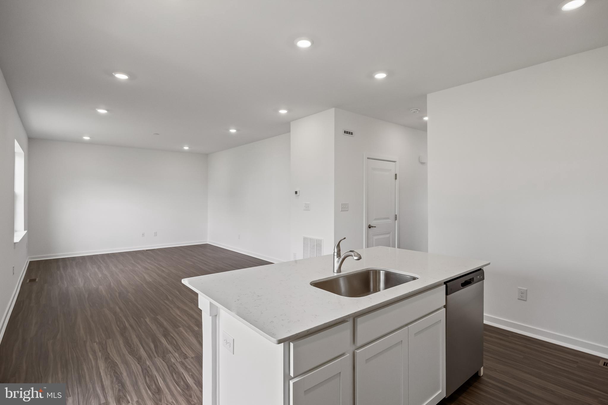 110 Old School House Road Sicklerville, NJ 08081 - Photo 12 of 35