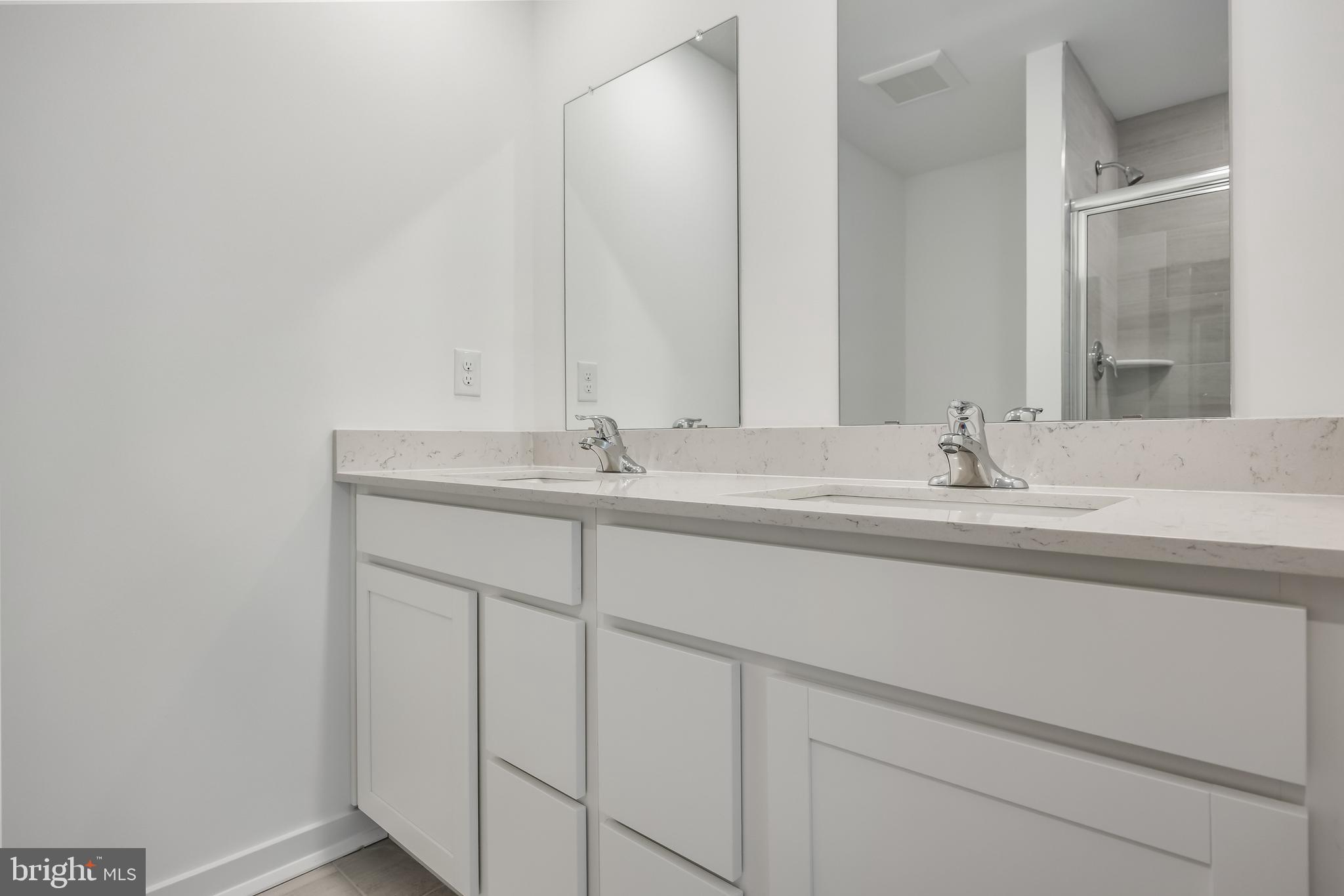 110 Old School House Road Sicklerville, NJ 08081 - Photo 26 of 35