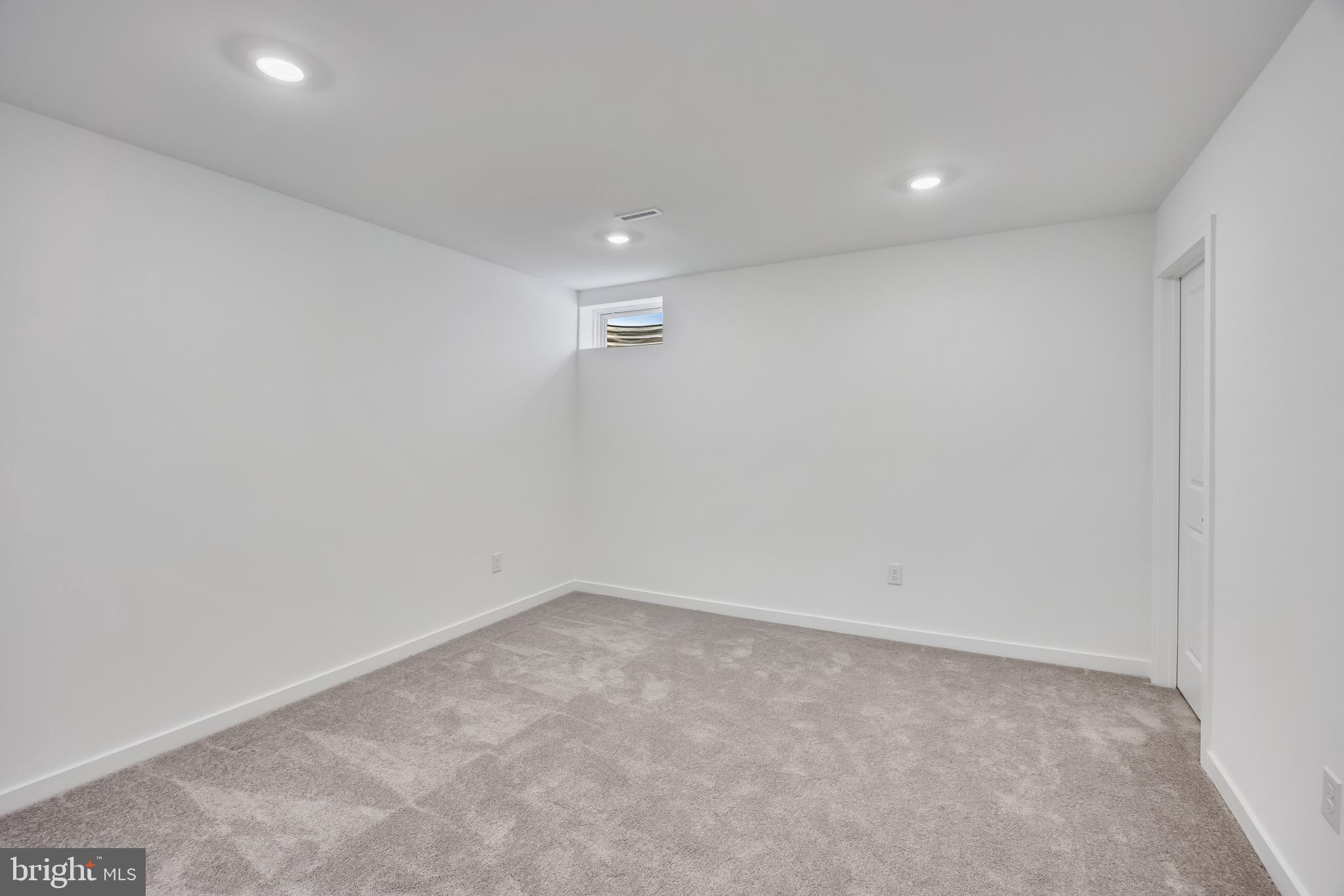 110 Old School House Road Sicklerville, NJ 08081 - Photo 30 of 35