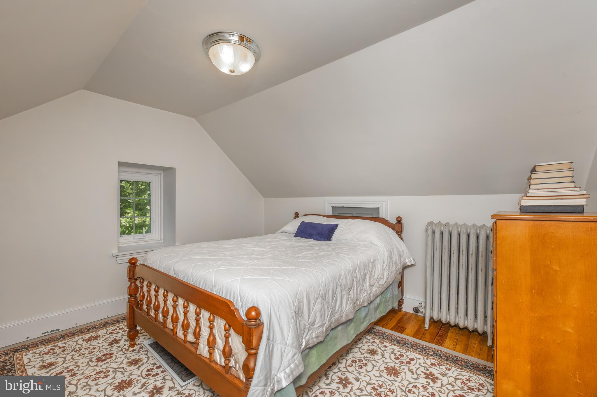387 Tomlinson Road Huntingdon Valley, PA 19006 - Photo 22 of 30 Bedroom 3