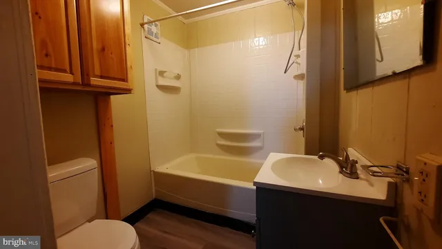 $1,300 | 217 South Main Street, Unit A, Woodstock, VA 22664