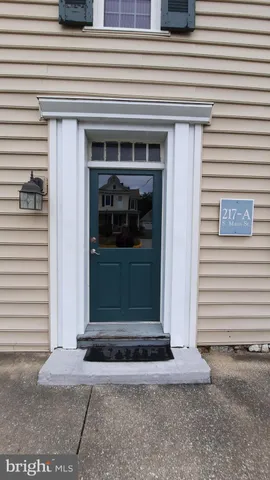 $1,300 | 217 South Main Street, Unit A, Woodstock, VA 22664