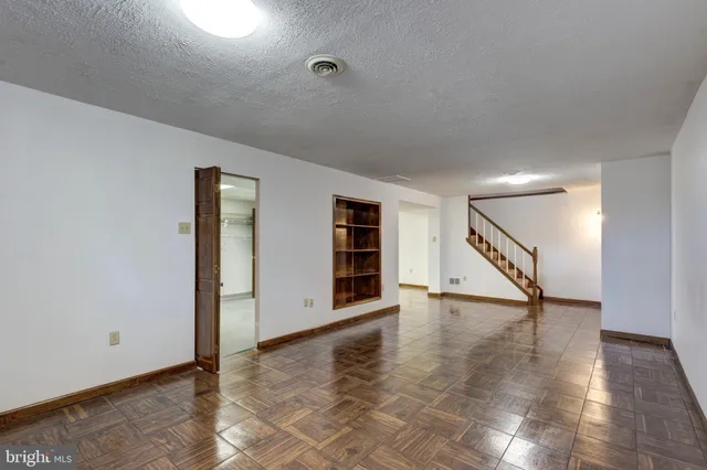 a view of a storage & utility room
