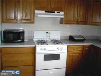 508 Howard Street Riverside, NJ 08075 - Photo 2 of 10 Kitchen
