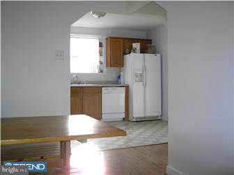 508 Howard Street Riverside, NJ 08075 - Photo 8 of 10 Dining Room